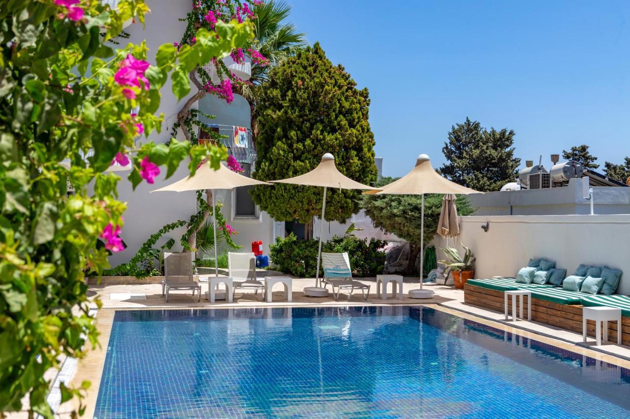 La Brezza Suite & Hotel Акьярлар Экстерьер фото