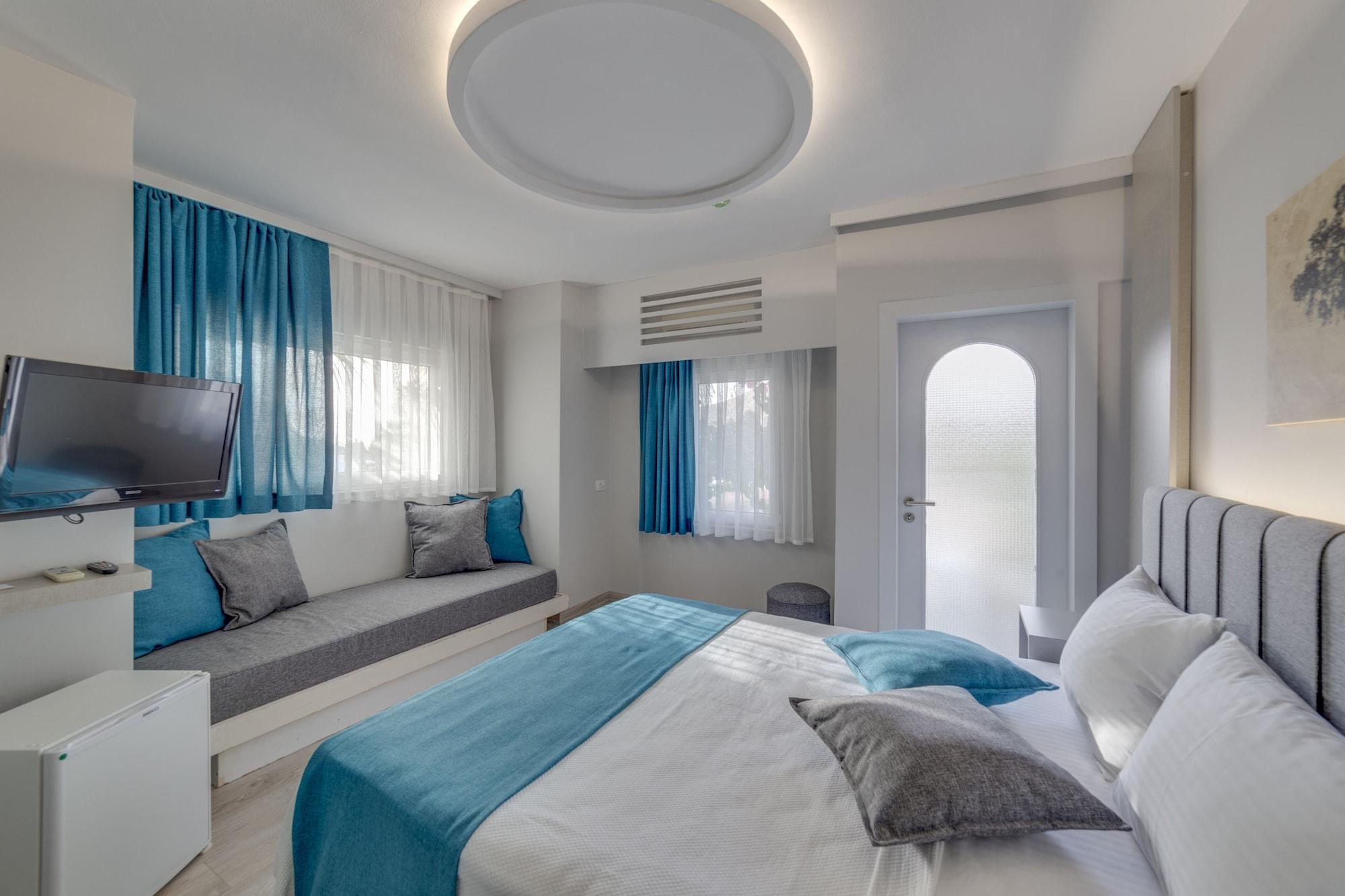 La Brezza Suite & Hotel Акьярлар Экстерьер фото
